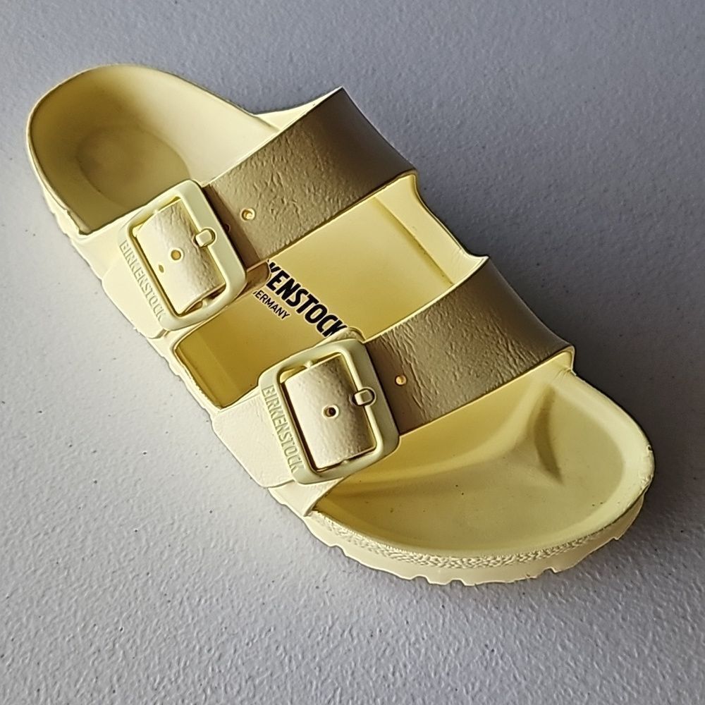 NIB Birkenstock Arizona EVA Popcorn sandals, Size 37 or Women's Size 7